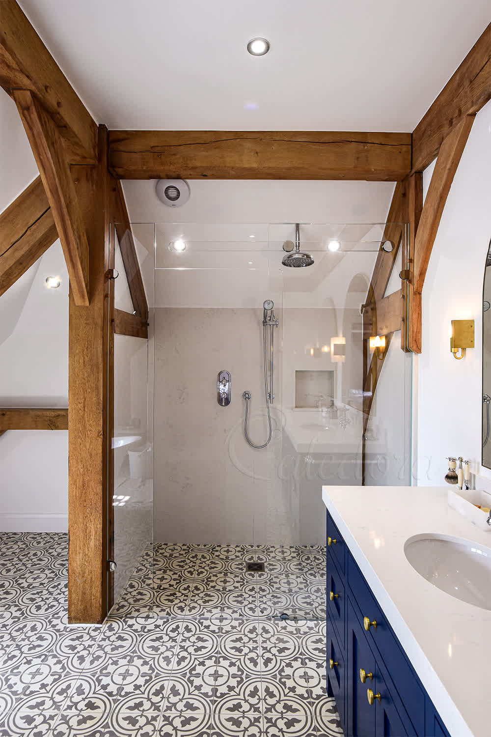 Trackless sliding shower screen with ultra clear glass in modern bathroom