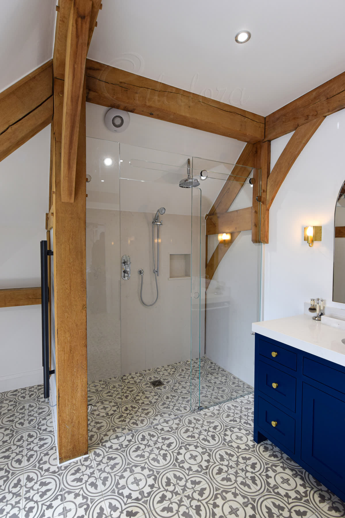 Ultra clear glass sliding door with polished hole handle and seamless overlap design